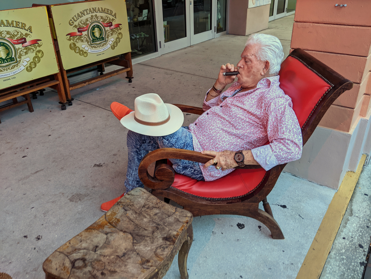 Cigar Shop, Calle Ocho